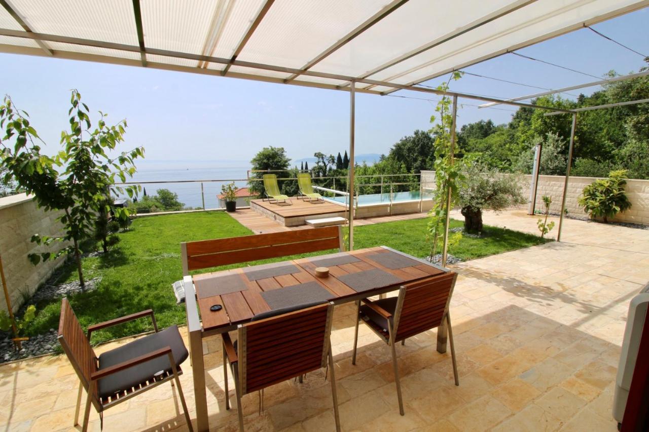 Apartment Pearl Of Kvarner Lovran Exterior photo